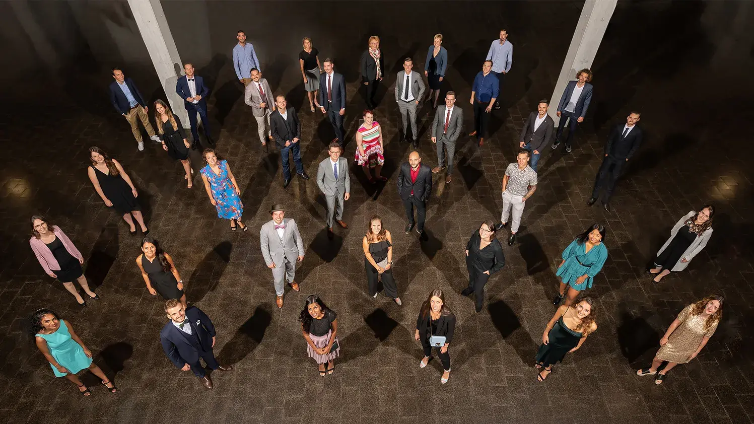 Gruppenfoto Bachelor-Absolventen in Facility Management an der Diplomfeier 2020.