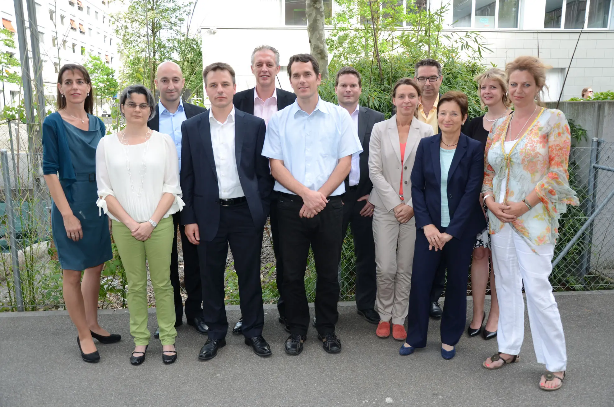 Neun frisch diplomierte Master of Advanced Studies in Facility Management