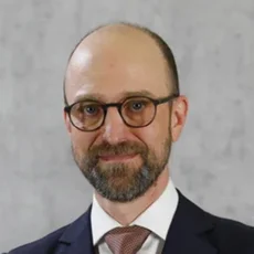 Porträt Prof. Dr. Falk Uebernickel, Co-Leitung Institut für Marketing Management
