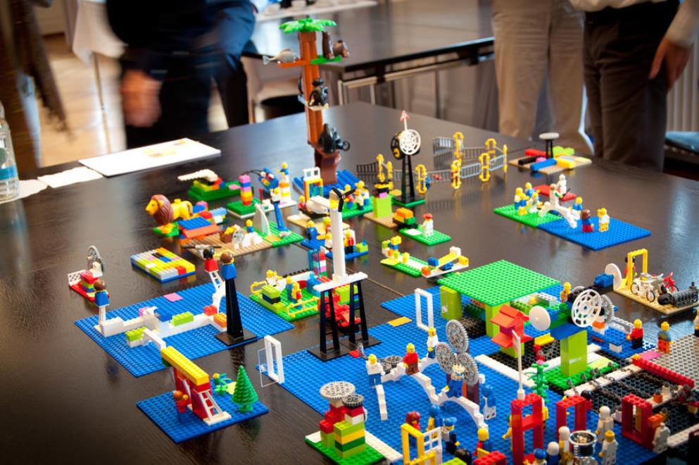 Lego Play | ZHAW Institute Sustainable Development INE