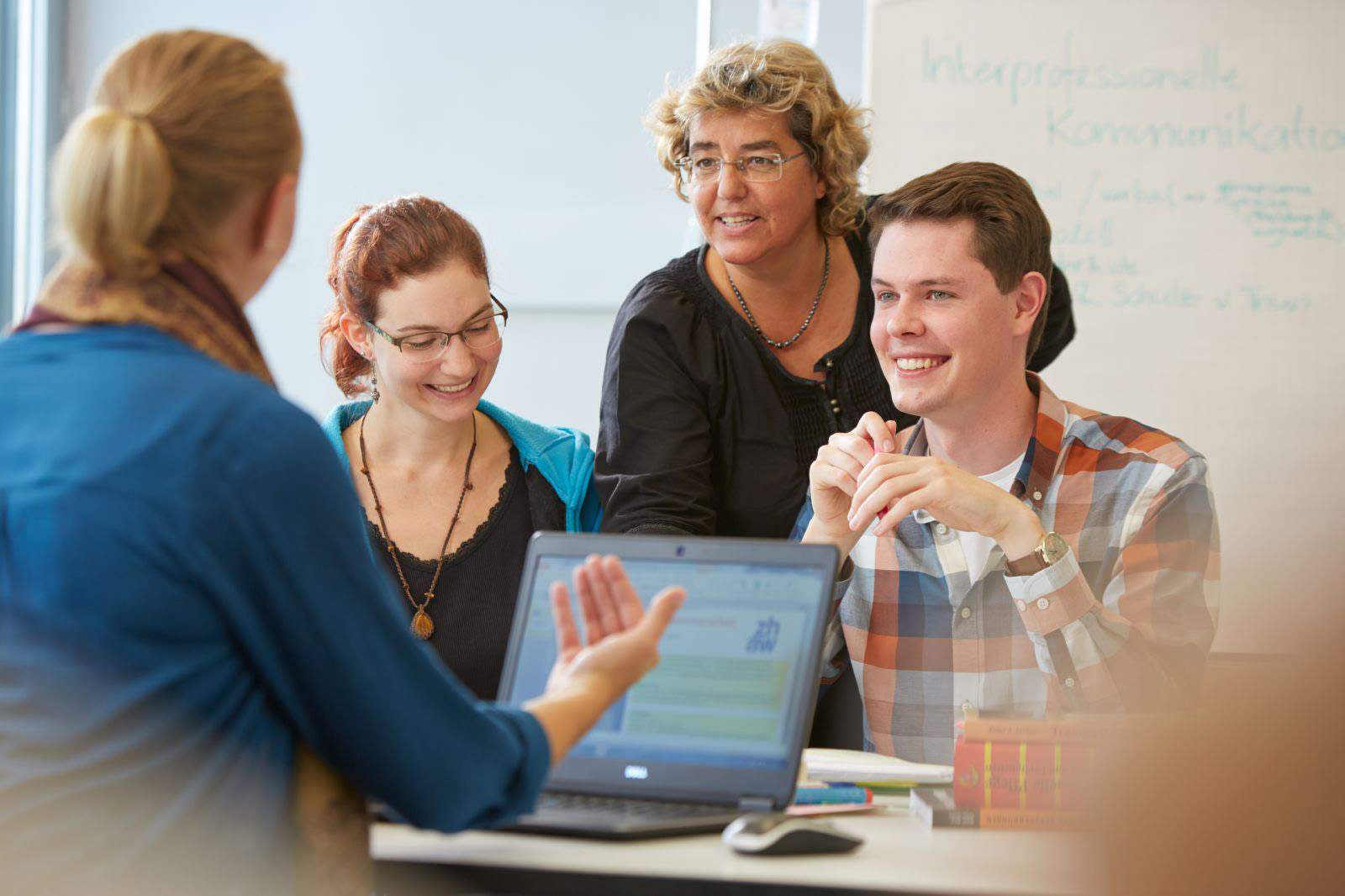 Weiterbildung: Gesundheit Und Pflege | ZHAW Zürcher Hochschule Für ...