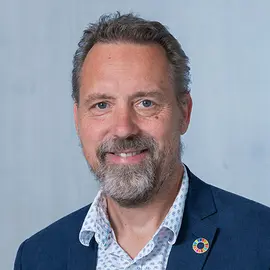 Portrait photo of Prof. Dr. Matthias Haase