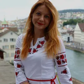 Dr. Alina Nychyk