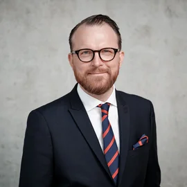 Prof. Dr. Fredrik Hacklin